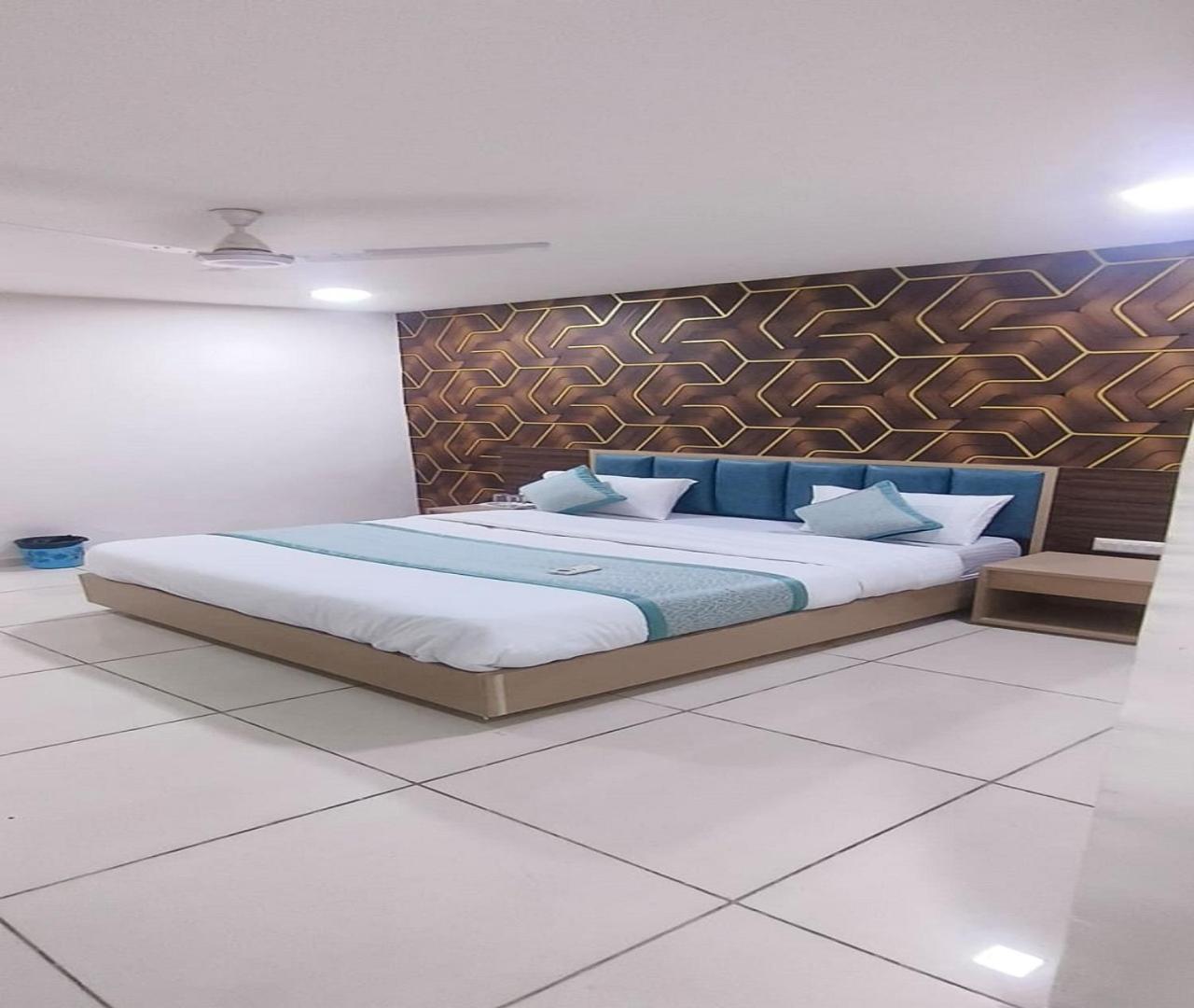 Hotel Nest View Ahmedabad Eksteriør bilde